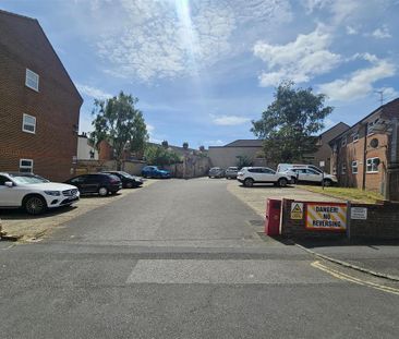 1 bedroom flat to rent - Photo 6