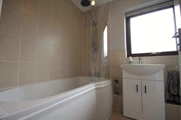 Pelham Close - Photo 1