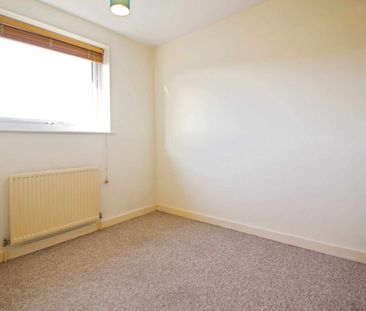 Kilsyth Close, Freshbrook, Swindon, Swindon, SN5 - Photo 3