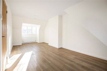 Meadway, Barnet - Photo 2