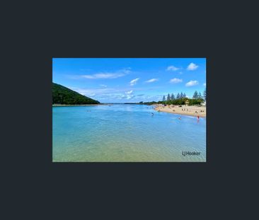 MODERN TWO BEDROOM UNFURNISHED UNIT IN SORT AFTER NORTH PALM BEACH - Photo 1