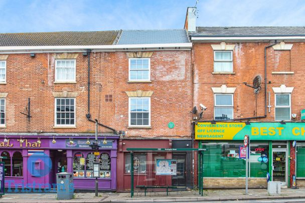 5 bed Apartment for Rent - Photo 1