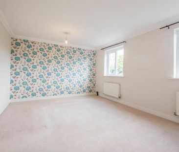 4 bedroom terraced house to rent - Photo 3