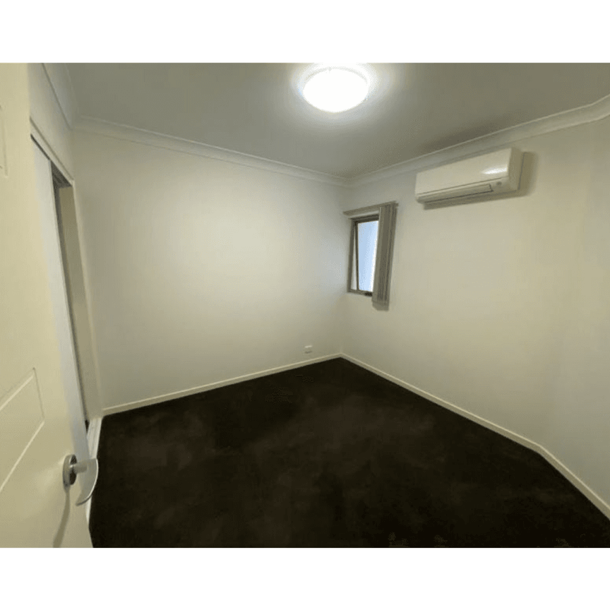 Modern and conveniently located 2-bedroom apartment - Photo 1