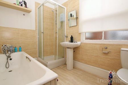 4 bedroom terraced house to rent - Photo 4