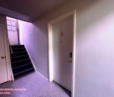 #3 11839 45 Street Northwest - Photo 3