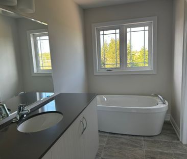 For Lease - 326 Cullen Trail, Peterborough, Ontario - Photo 3