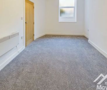 Flat 2 62 - 64 Preston New Road, Blackburn. Lancs. BB2 6BH - Photo 1