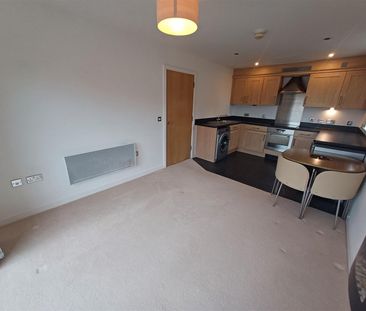 Smith Road, Llanishen, Cardiff - Photo 5