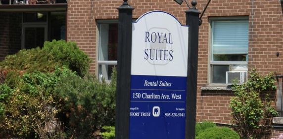 Royal Suites Apartments - Photo 2