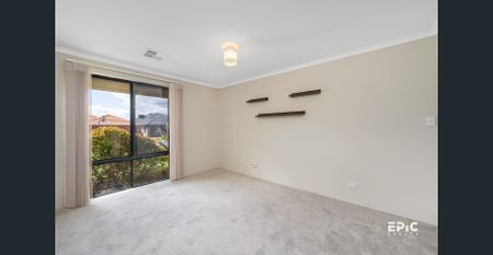 Comfortable Family Living in a Convenient Bertram Location - Photo 4