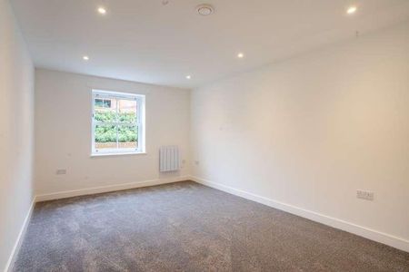 Milton Mount, Old Road East, Gravesend, Kent, DA12 - Photo 3