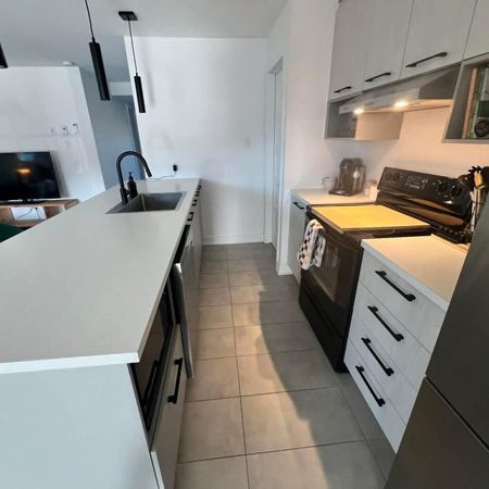 CESSION DE BAIL - GRAND 5 1/2 MODERNE À BEAUHARNOIS (1er mois gratuit - $ comptant) - Photo 3