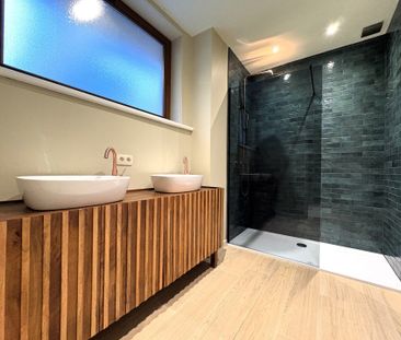 Exclusieve woning in het St. Arnolduspark Tiegem - Photo 3