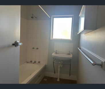 14 Hutchens Street, Whyalla Stuart, SA 5608 - Photo 5