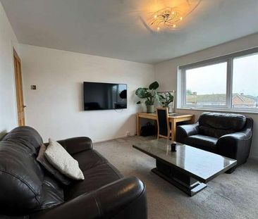 Stratfield Road, Borehamwood, WD6 - Photo 2