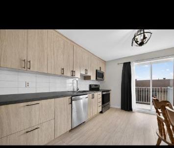 Rez-de-chaussée, très beau 5 1/2 a louer Repentigny secteur Legardeur - Photo 2