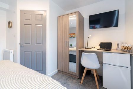 Mixed use to rent - Photo 4