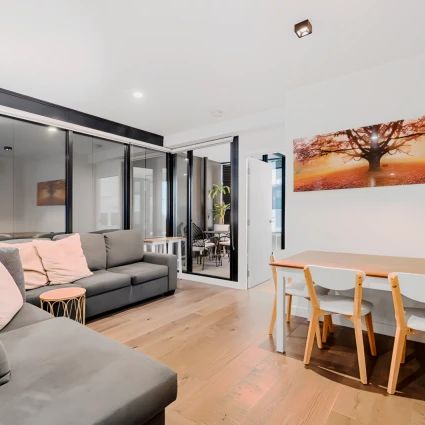 2 Bed, 1 Bath - Photo 1