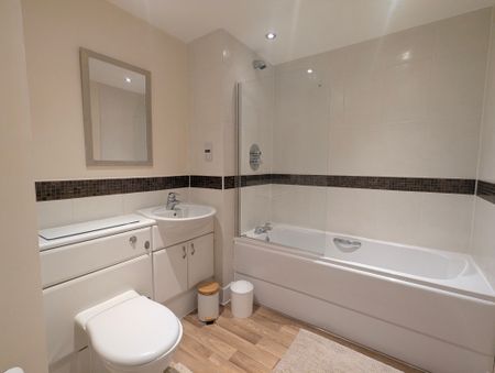 Altamar, Kings Road, Marina, Swansea, SA1 8PP - Photo 5