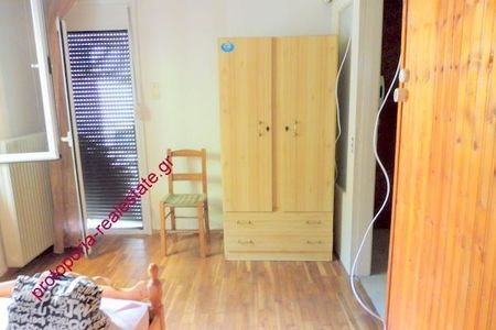 Studio/Γκαρσονιέρα για ενοικίαση Κέντρο (Λαμία) - Photo 2