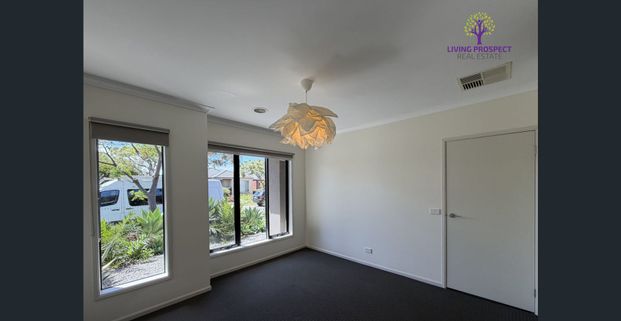 10 Spencer Street, Point Cook, Vic 3030 - Photo 1