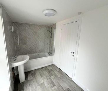 3 bedroom apartment to rent - Photo 5