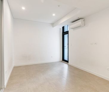 Stylish one-bedroom unit in the Heart of Blacktown - Photo 1
