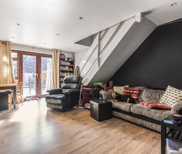 2 bedroom semi-detached house to rent - Photo 4