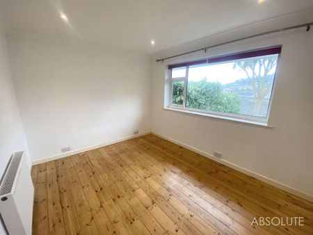 2 bedroom semi-detached bungalow to rent - Photo 2