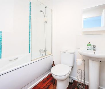 Cobham Close, Plymouth - Photo 5