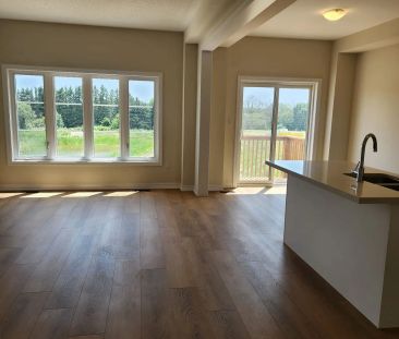 Detached Home For Lease | E9056430 - Photo 3