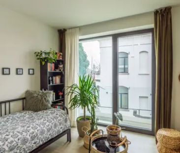 Appartement met 2 slaapkamers, staanplaats en kelder - Photo 1