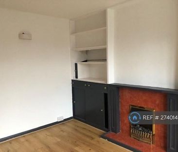 2 bedroom semi-detached house to rent - Photo 2