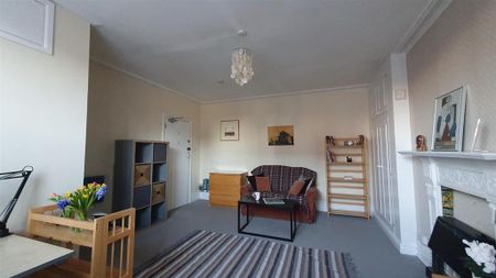 Property to rent - Photo 3