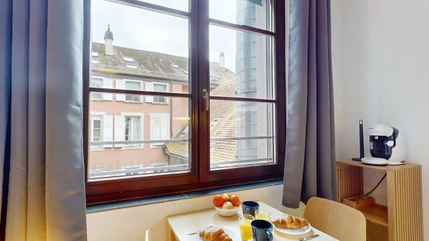 Opening offer – Fully furnished studio in the heart of Vevey – Rue de l’Hôtel de Ville 21 - Photo 1