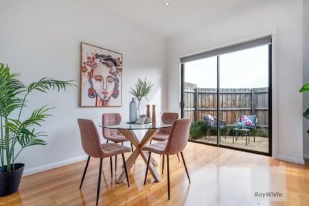 Charming 3-Bedroom Townhouse in Westmeadows - Photo 4