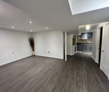 For Lease - 1731 Echo Point Court, Pickering, Ontario - Photo 2