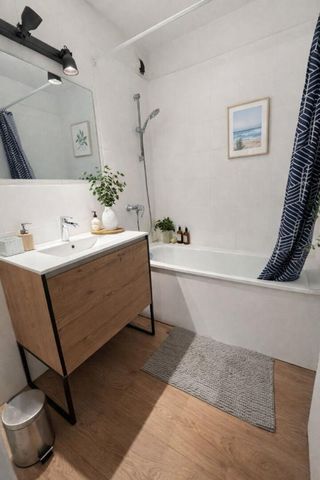 Location Appartement 4 pièces Meublé 82m² TALENCE 33400 - Photo 4