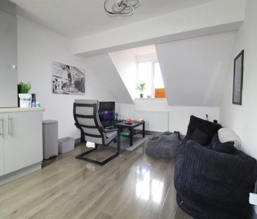 1 Bedroom Apartment To Let - Photo 3