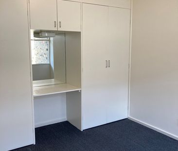 Low-Maintenance Living In Prime Location - Photo 1