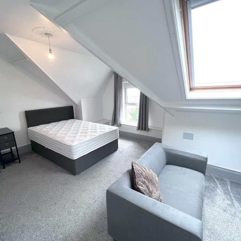 Studio to rent - Photo 1