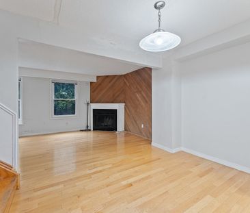 For Lease - 79 Fawndale Crescent Unit# Upper, Toronto, Ontario - Photo 3