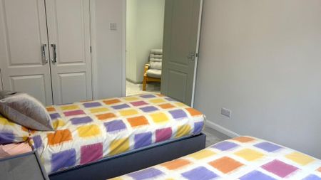 2 bedroom flat to rent - Photo 3