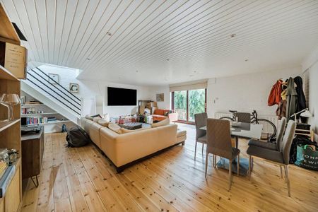 2 bedroom semi-detached house to rent - Photo 4