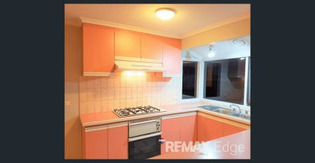 Spacious & Well-Located Family Home in the Heart of Werribee - Photo 3