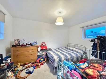 1 bedroom flat to rent - Photo 4