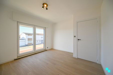 Instapklare eengezinswoning in een rustige buurt in Oostrozebeke! - Photo 5