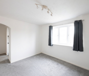 Studio to rent - Photo 6