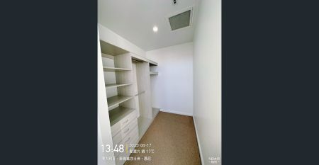 Fully Furnished-Duplex brand new 3 bedroom apartment! Good location! Ducted air conditioning! - Photo 3